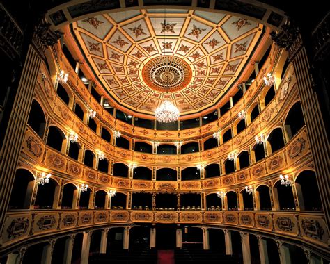 valletta manoel theatre